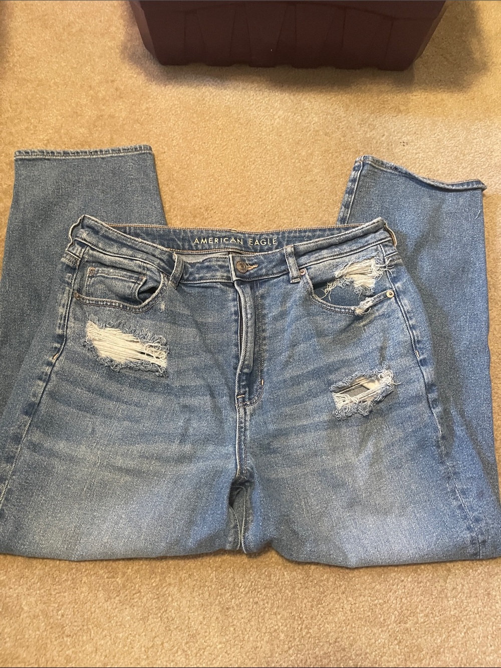 American Eagle Outfitters Women’s Light Wash Distressed Straight Leg Jeans